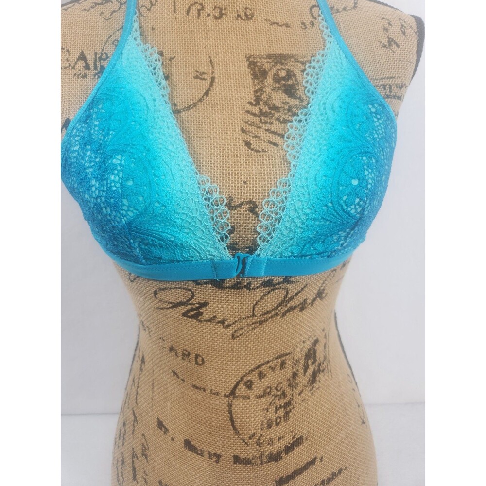 Victoria's Secret Body By Victoria Front-Close Bralette Bra Crochet Lace Size S